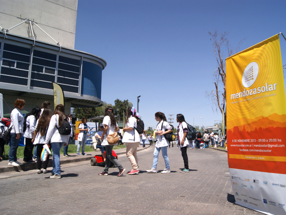 imagen Mendoza Solar 2013: exitosa jornada en el Le Parc