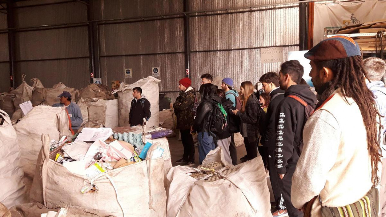 imagen Estudiantes de la UNCUYO visitaron la planta de Coreme en Las Heras