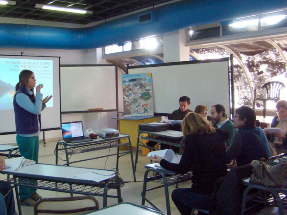 imagen Primer encuentro para capacitadores de CUYÚN