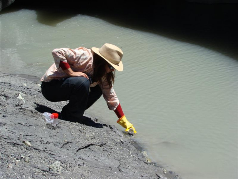 imagen Se realizó una campaña de recolección de muestras en la zona del Volcán Peteroa