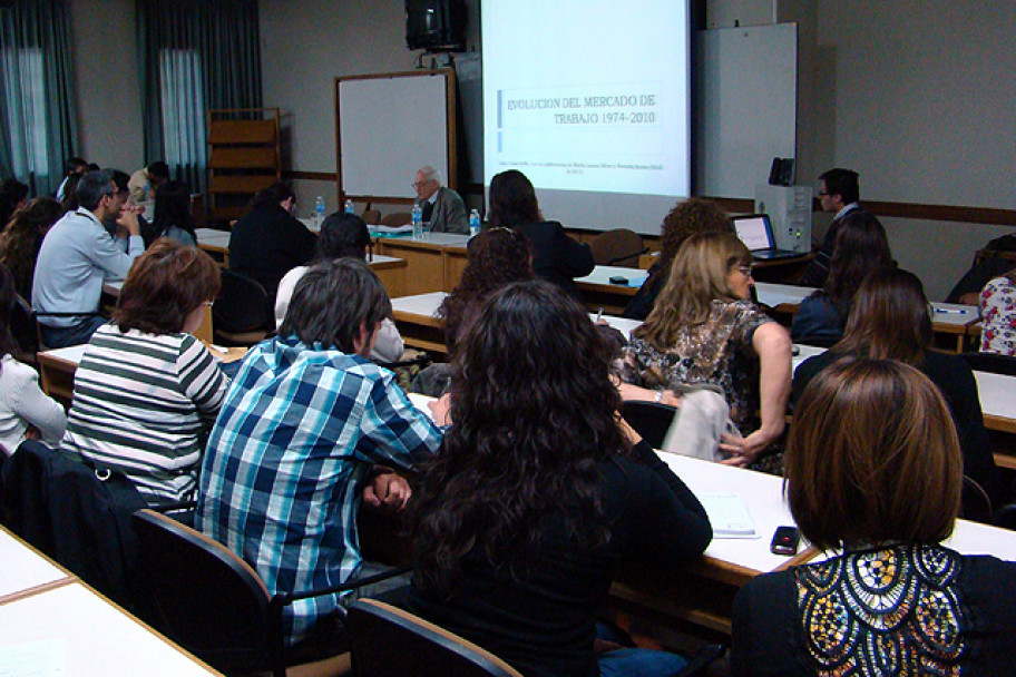 imagen El investigador Julio César Neffa dictó seminario sobre Políticas Públicas de Empleo
