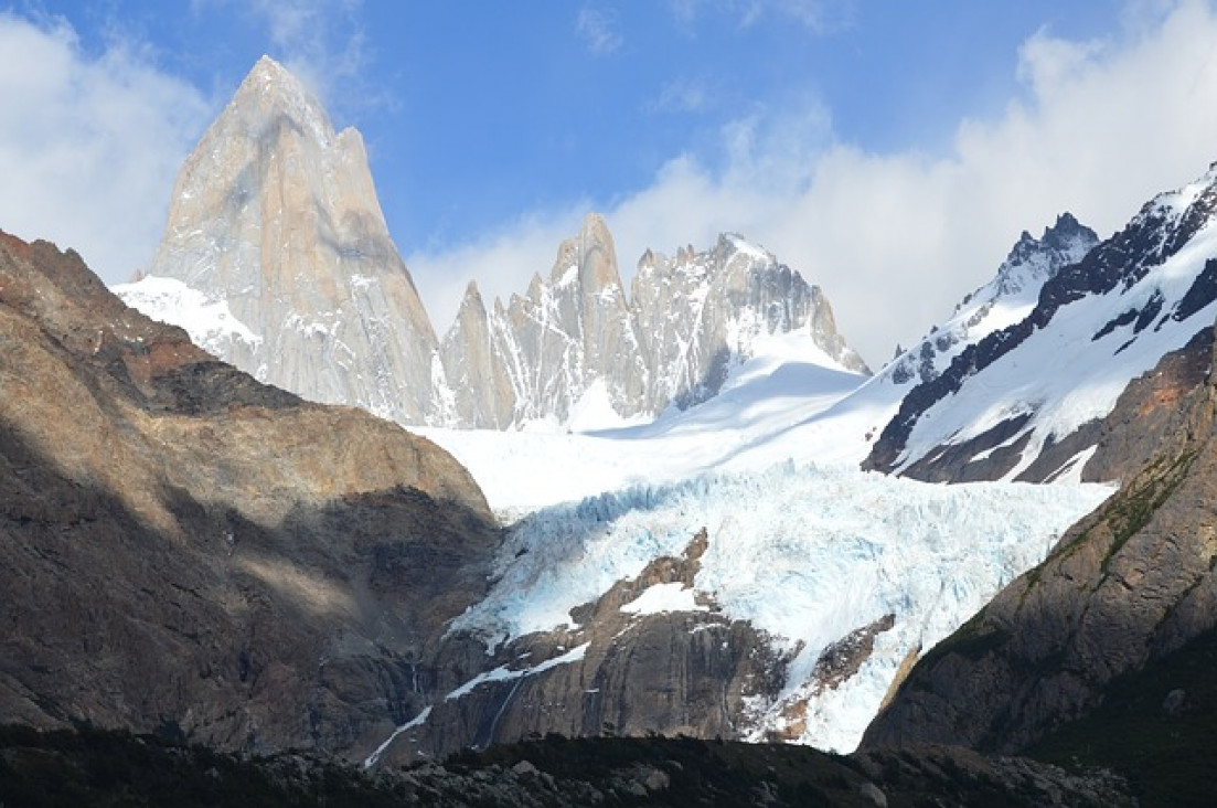 imagen Curso de posgrado sobre teledetección con radares de apertura sintética para el estudio de nieve y glaciares  