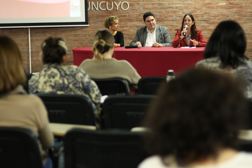imagen Intercambiaron experiencias sobre violencia de género en las distintas universidades de la región Nuevo Cuyo