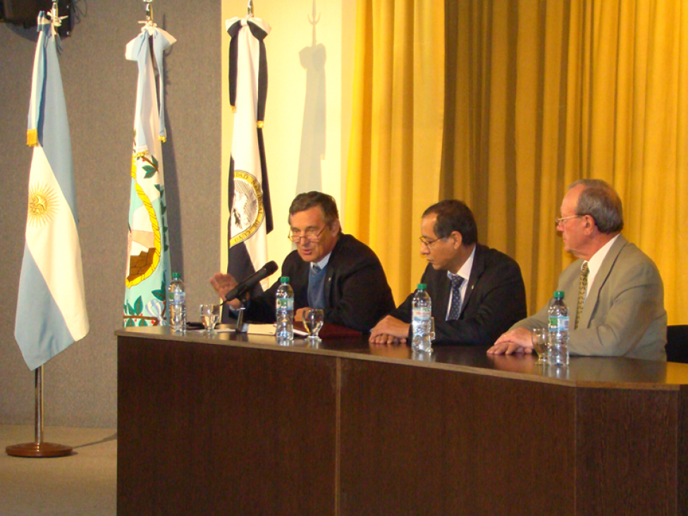 imagen El Instituto de Ciencias Ambientales celebró sus 10 años de trabajo